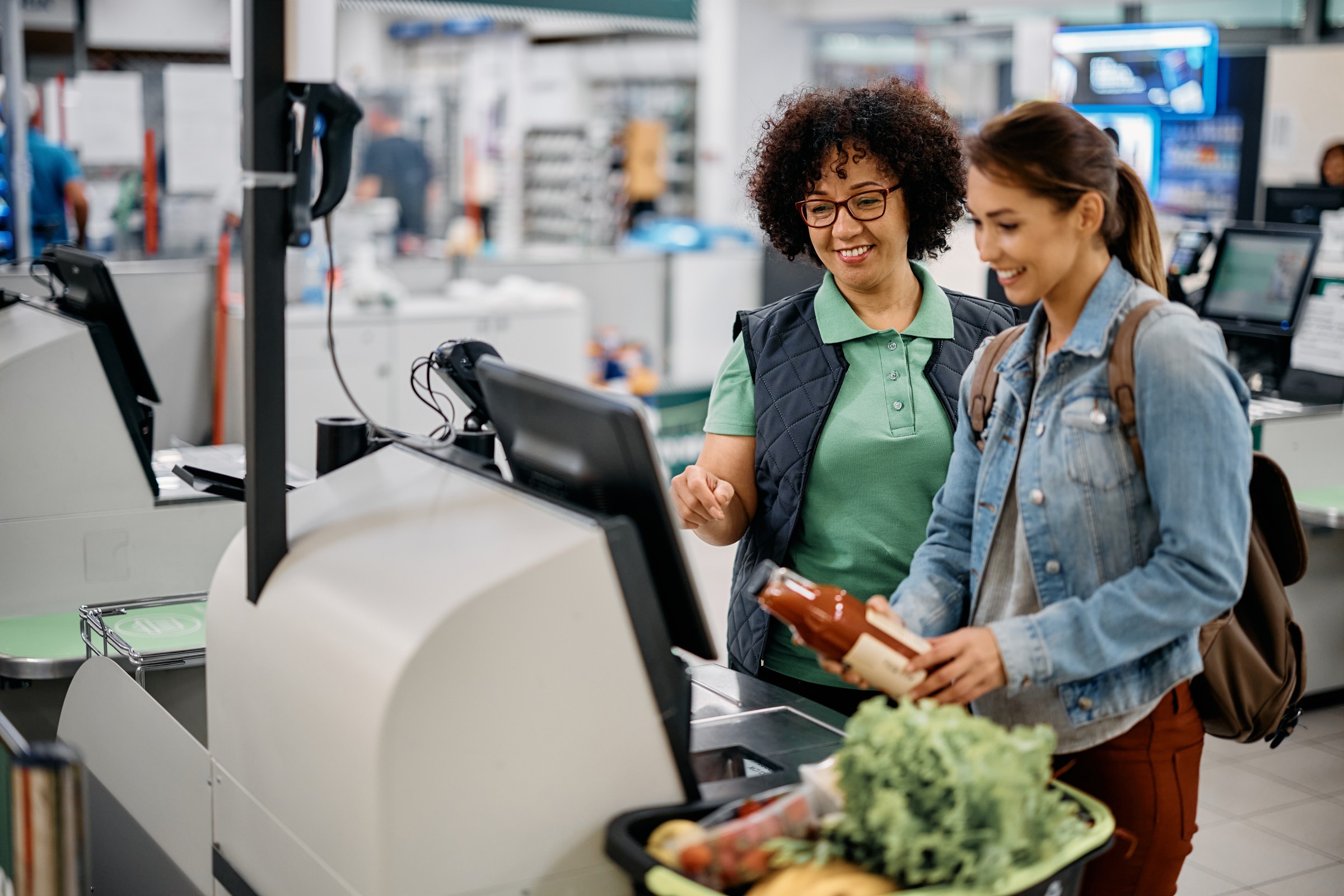 Improving Customer Experience in Supermarkets with Digital Self-Service Tools